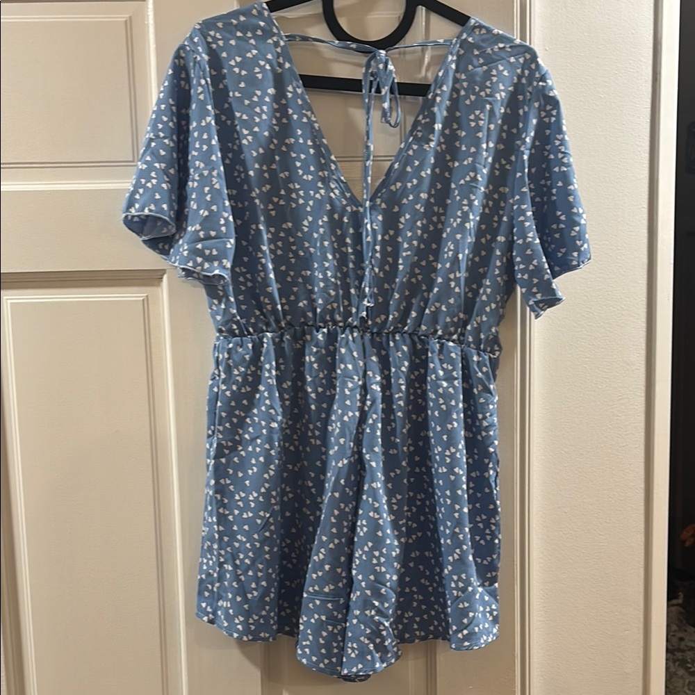[🆕] w/o tags- SHEIN- Large- Blue Heart Print Romper - Picture 5 of 5